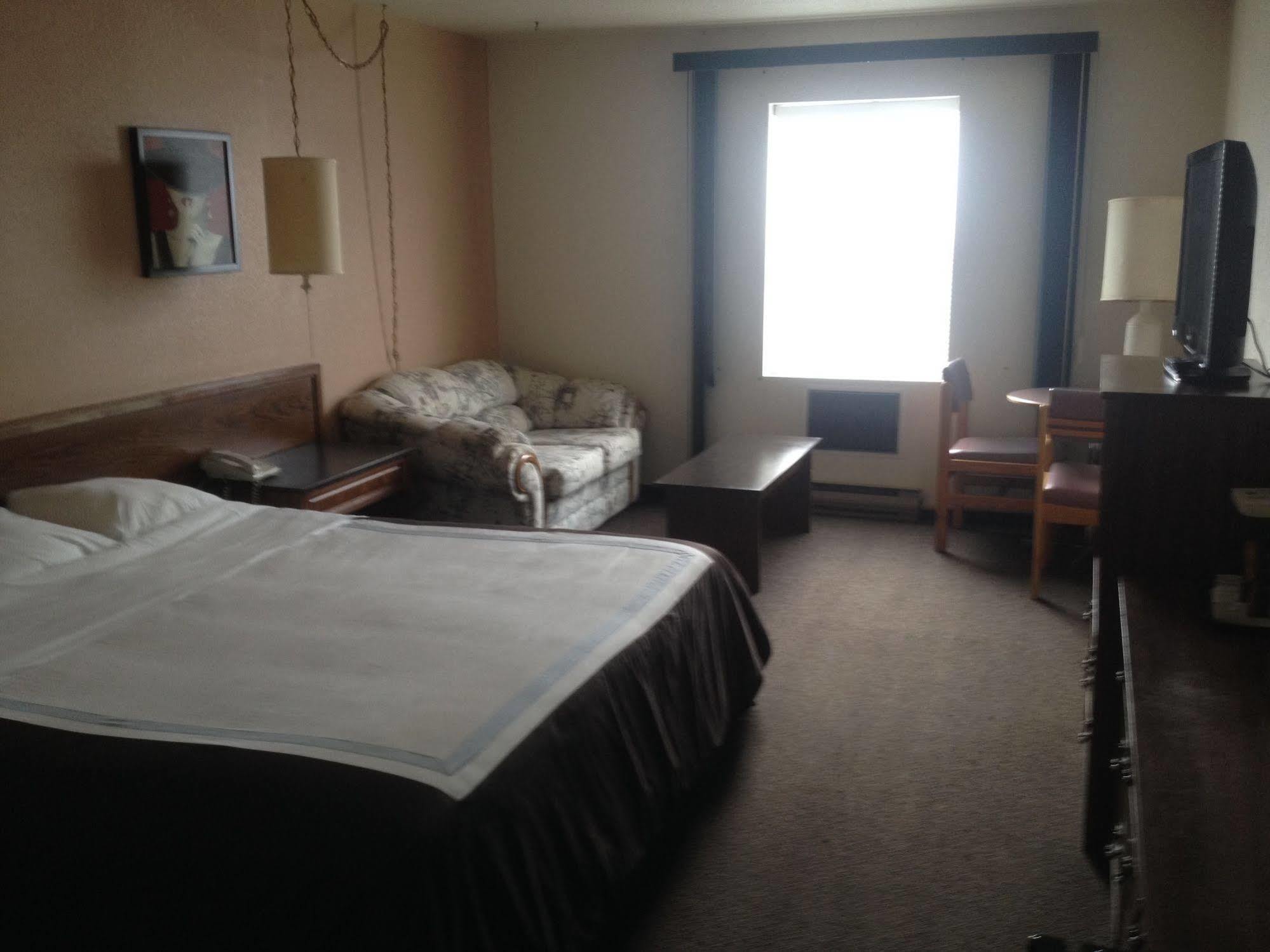 Classic Motor Inn Melville Екстериор снимка